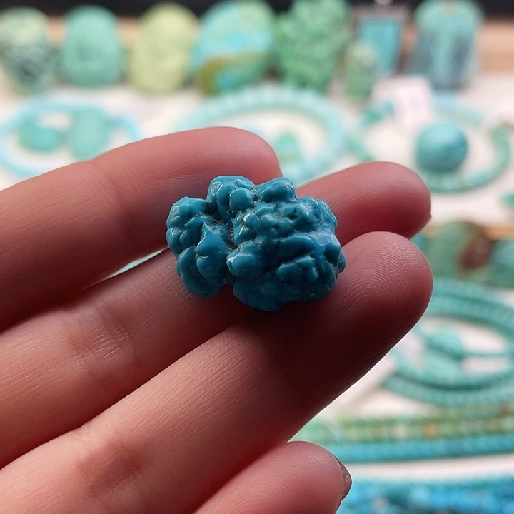 绿松石配饰未镶嵌