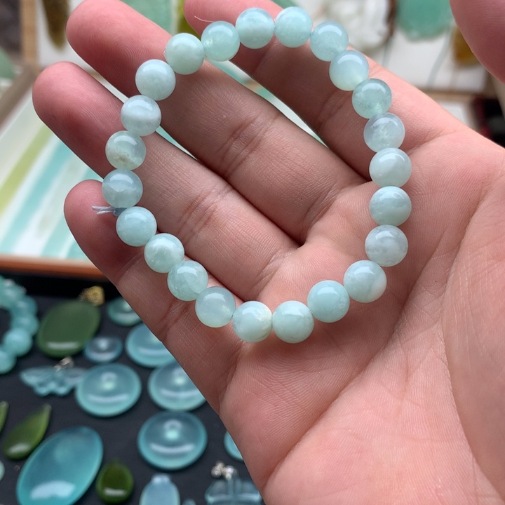 岫玉未镶嵌颈饰手链