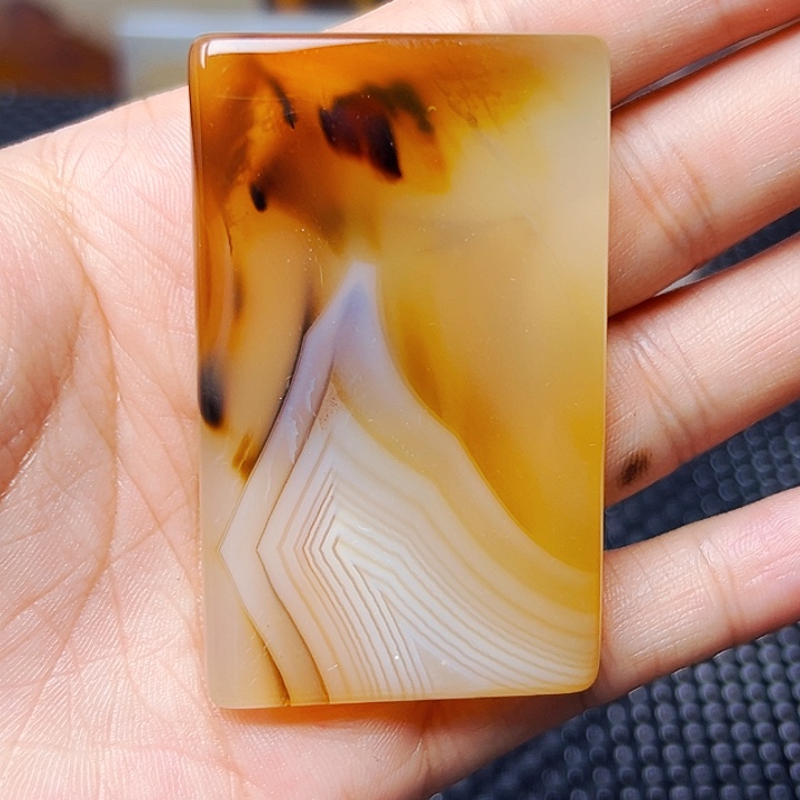 玛瑙/玉髓未镶嵌珠宝半成品