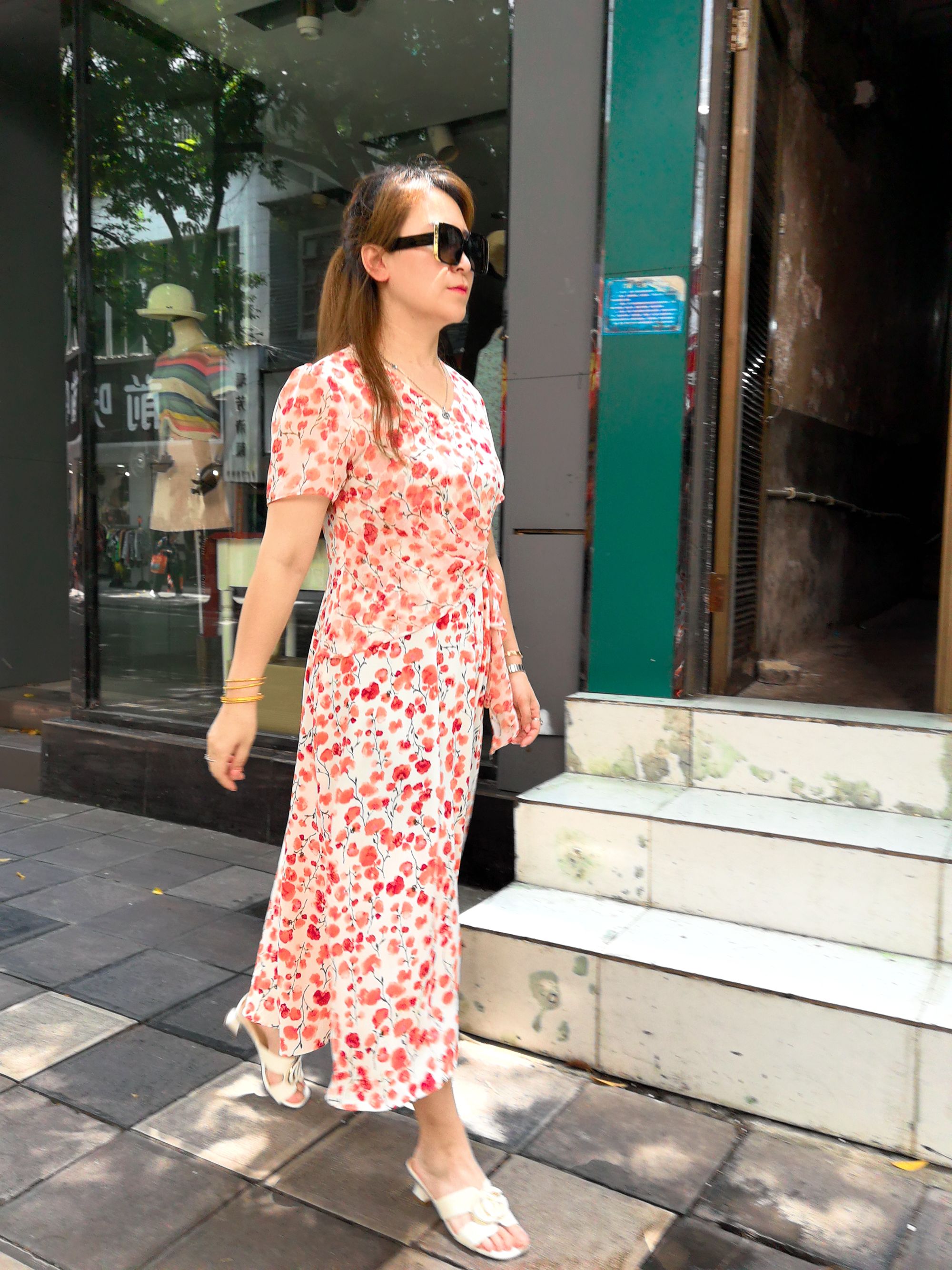 大方复古镂空短袖中碎花连衣裙夏季高腰旗袍洋气印花