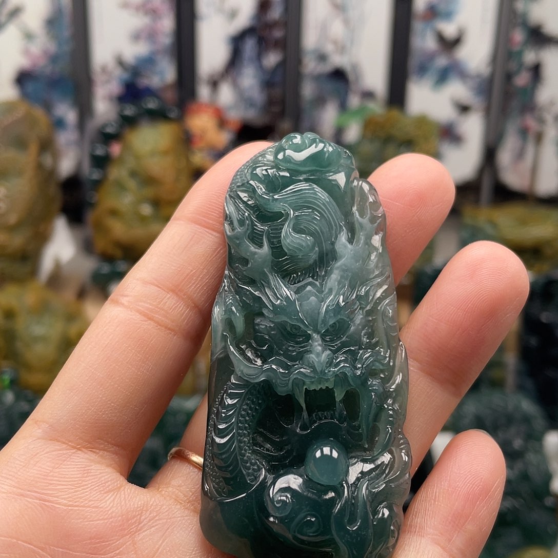 翡翠未镶嵌颈饰天然翡翠a货龙