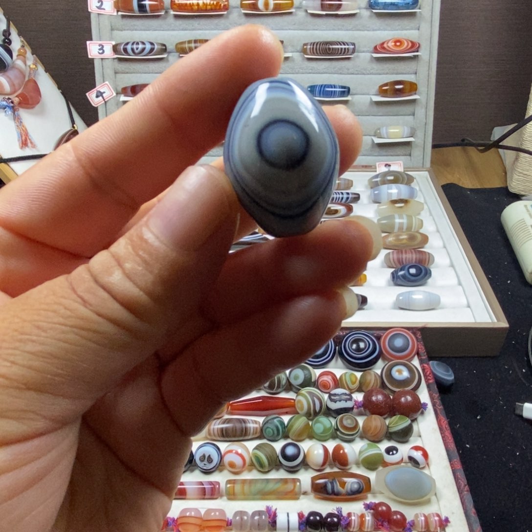 合金颈饰玛瑙/玉髓
