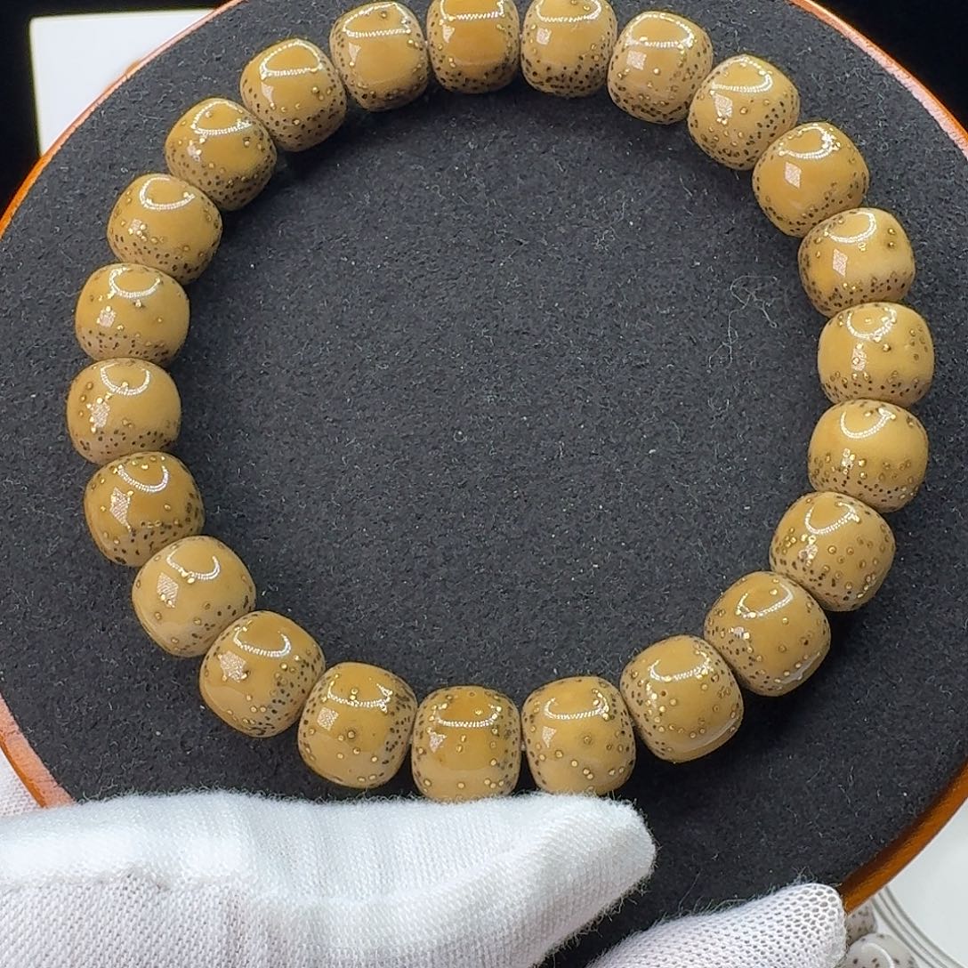 星月菩提手串石玉料卡10.5正月通体大留白