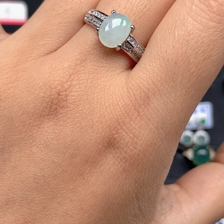 翡翠未镶嵌戒指戒指