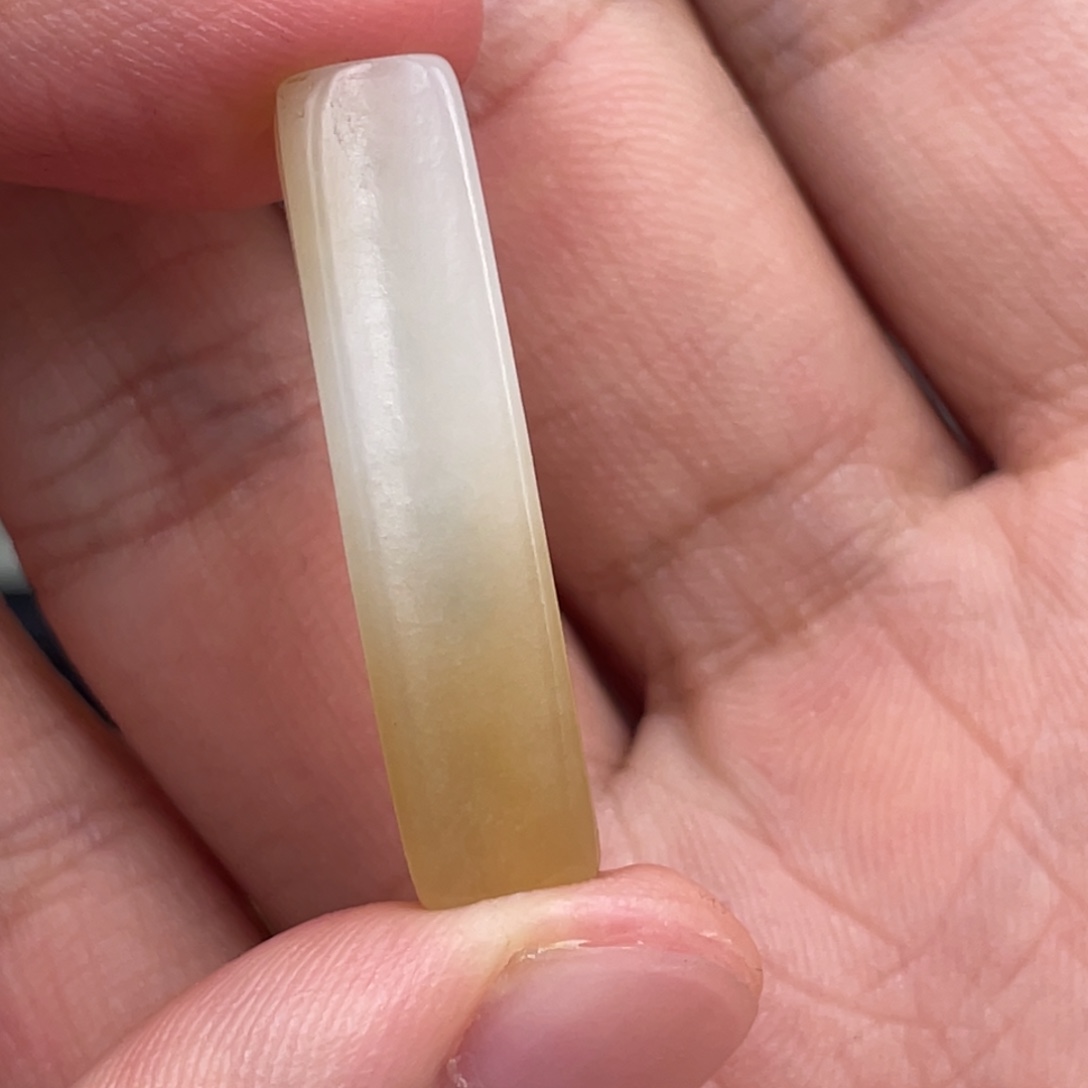 和田玉（糖玉）颈饰未镶嵌心****杵