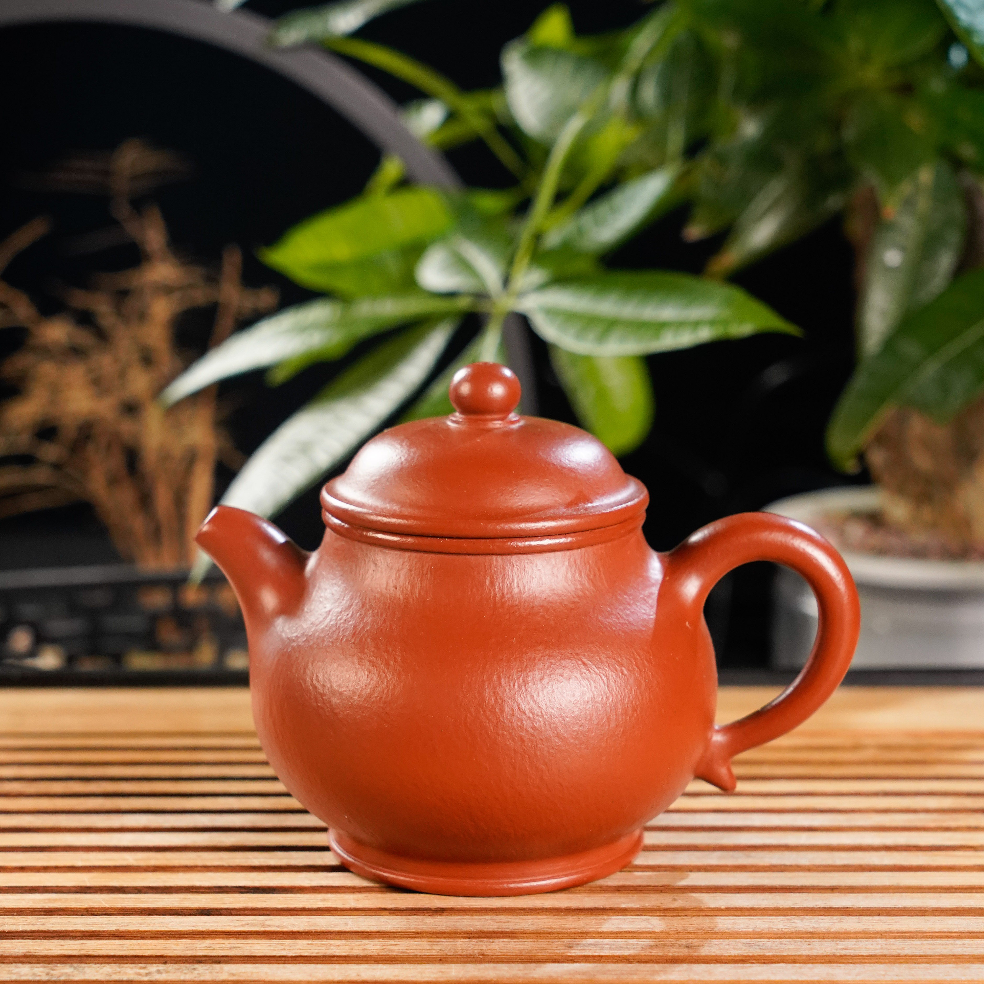 GS36-037   姚传永   宜兴手工紫砂  潘壶