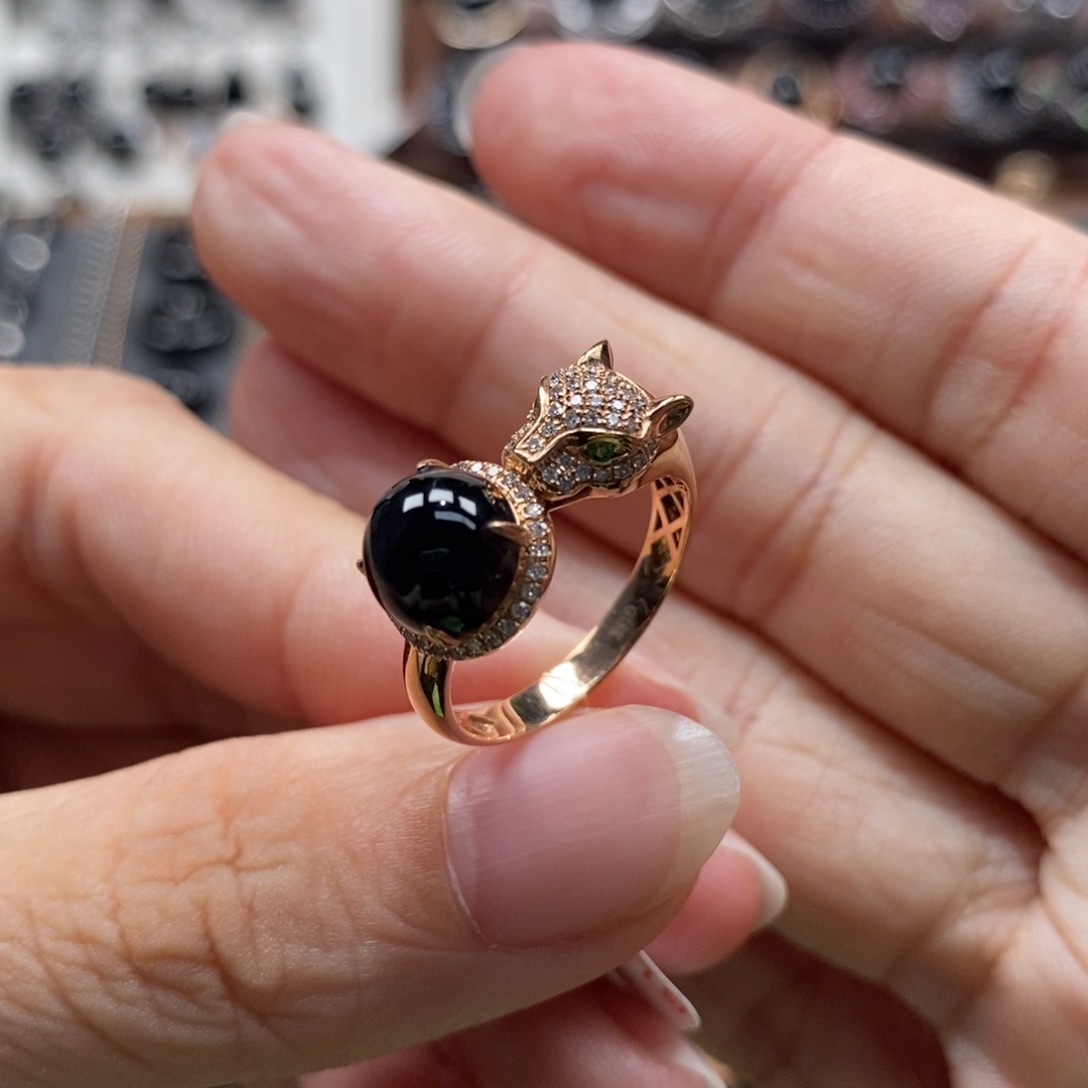 翡翠18K金镶嵌戒指