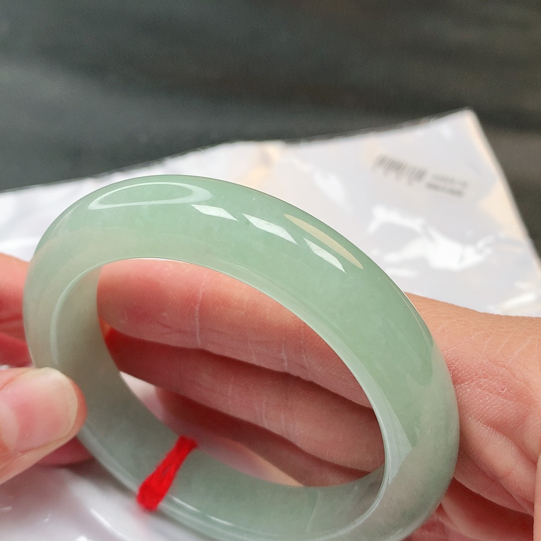 翡翠手镯未镶嵌108号