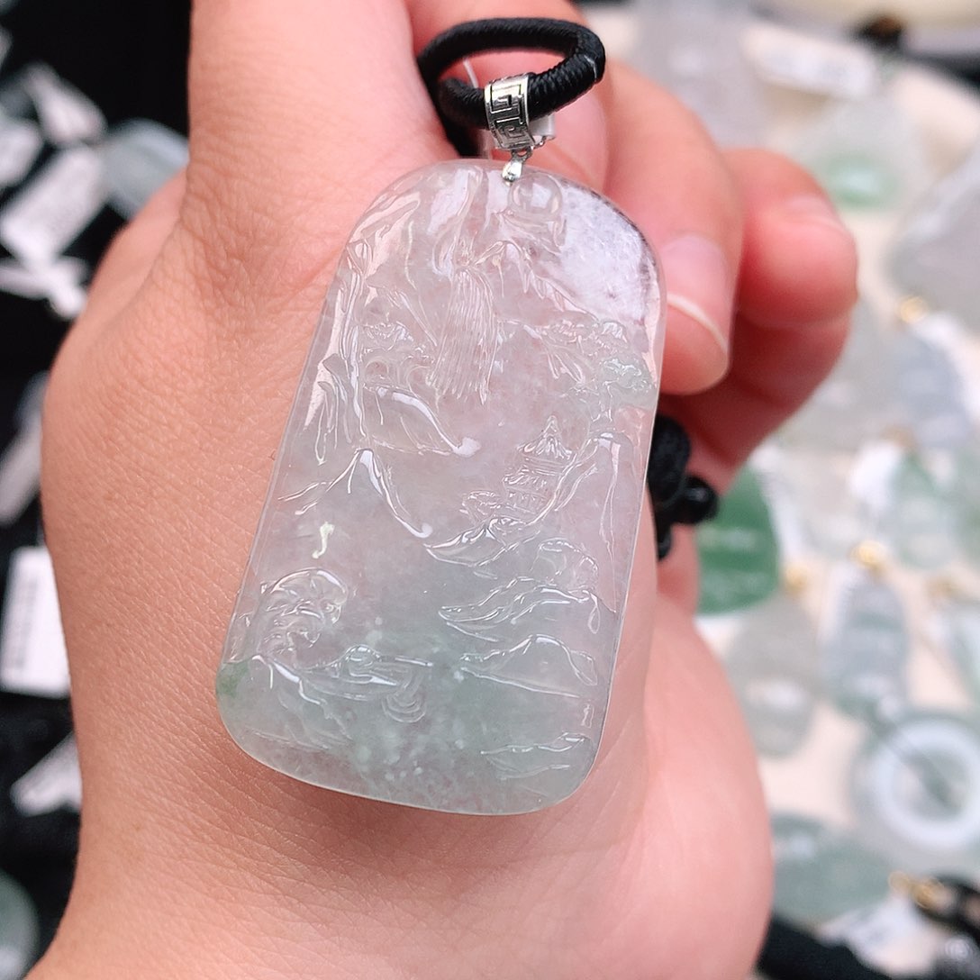 翡翠颈饰18K金镶嵌用****3冰胶山水牌