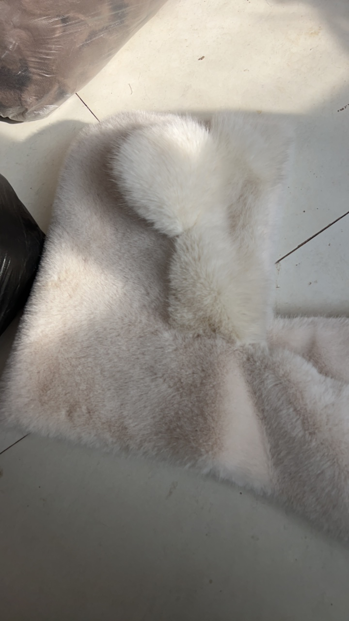 米兰貂围脖一体帽