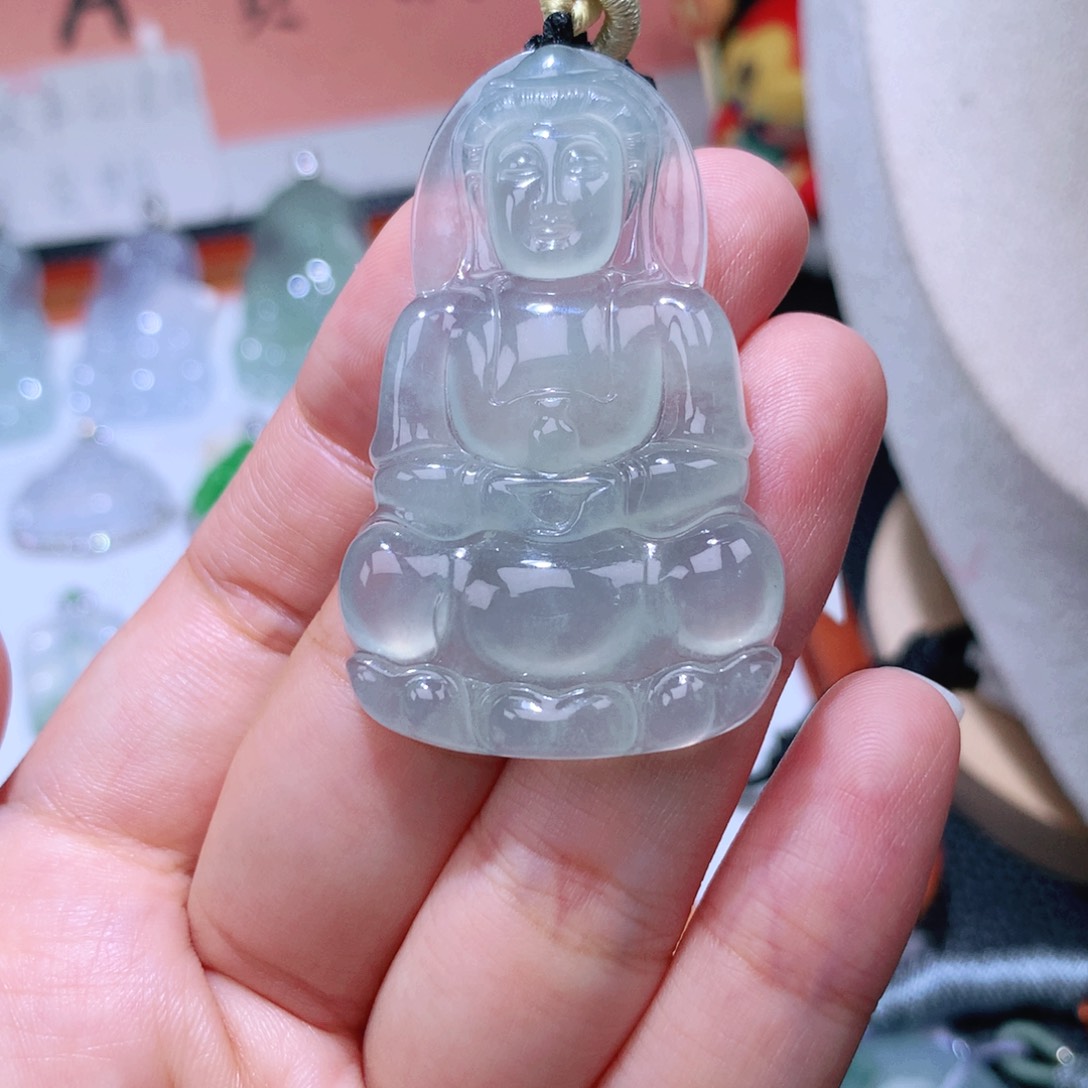 颈饰未镶嵌翡翠观音