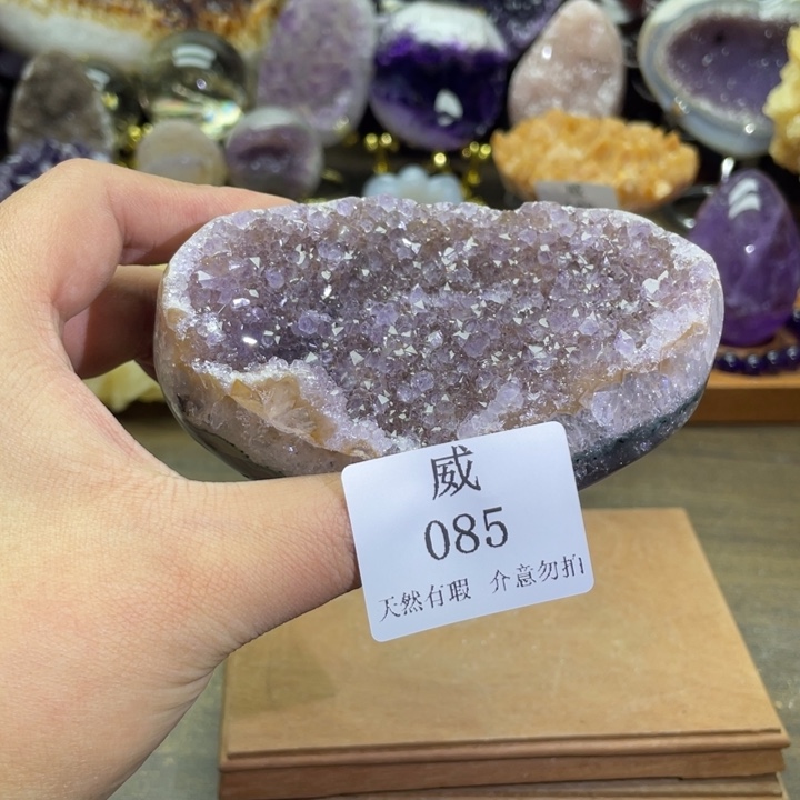 未镶嵌水晶珠宝半成品