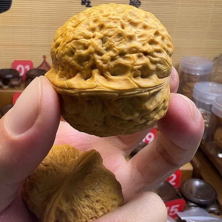 .***.把件文玩核桃龙鳞元宝