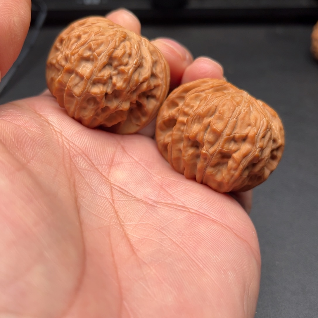 文玩核桃吊坠磨盘