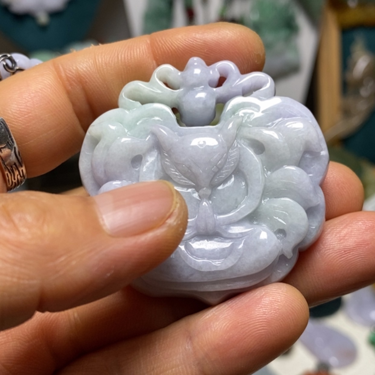 【闪购商品】翡翠吊坠(赠链)未镶嵌