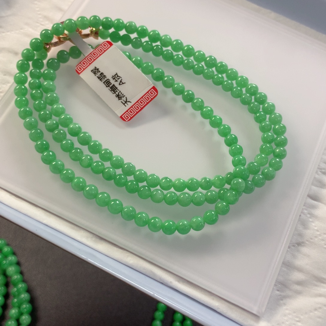 翡翠未镶嵌颈饰项链