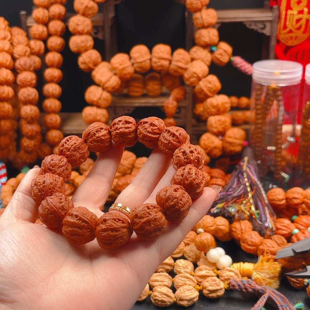 文玩核桃吊坠宁**远核桃手串