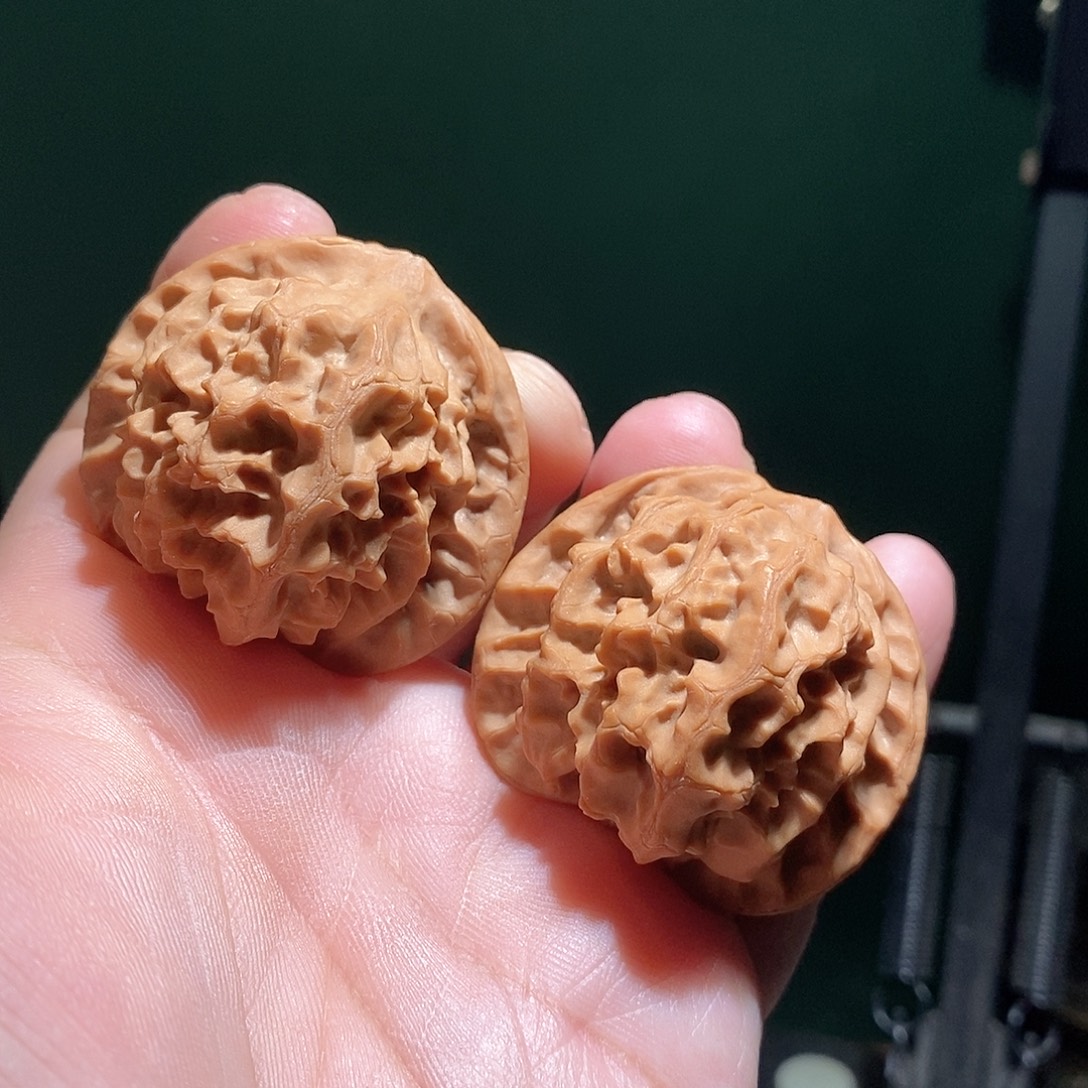 文玩核桃把件43龙鳞全品