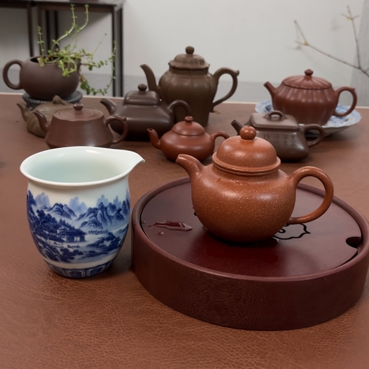 紫砂茶壶掇球红将坡半手壶