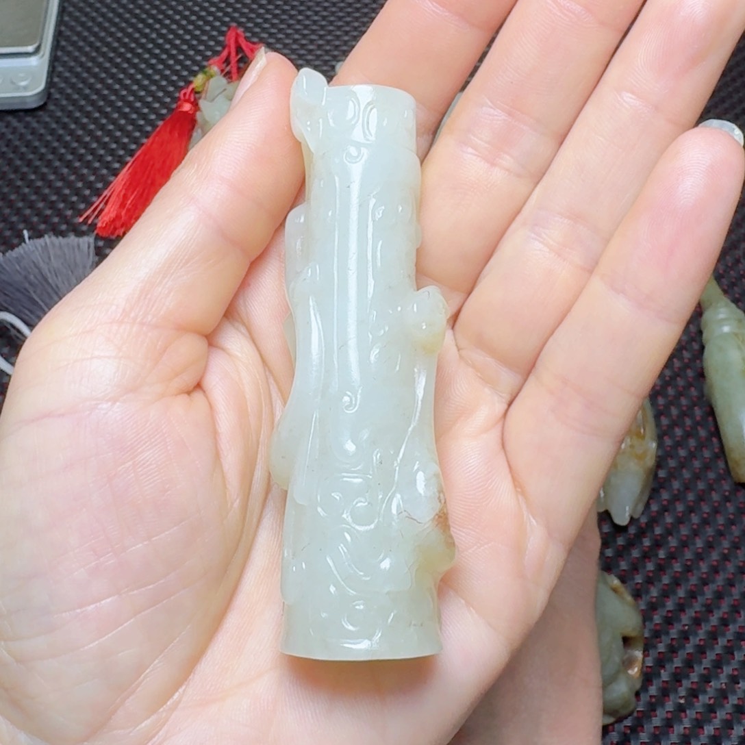 和田玉挂件未镶嵌点*斋