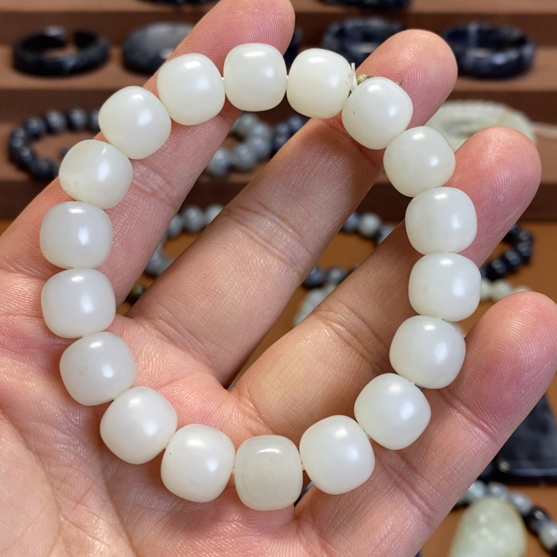 和田玉未镶嵌手串新疆和田玉带皮毛孔11×12子料老型珠手串