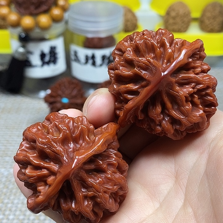 文玩核桃把件帝王