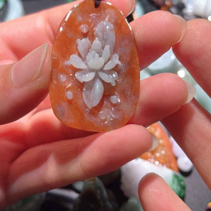 【闪购商品】翡翠颈饰未镶嵌天然翡翠