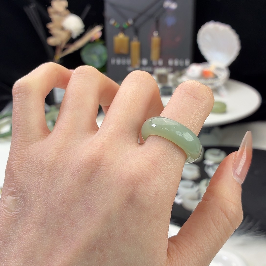 日***辰和田玉（糖玉）未镶嵌戒指j200奶绿泥鳅背15