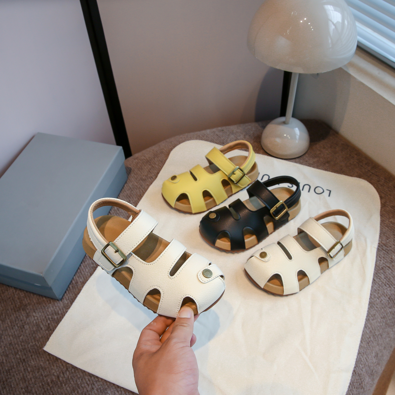 现货儿童凉鞋2025时沙滩鞋女夏季凉鞋百搭女童软底外出旅游勃肯鞋