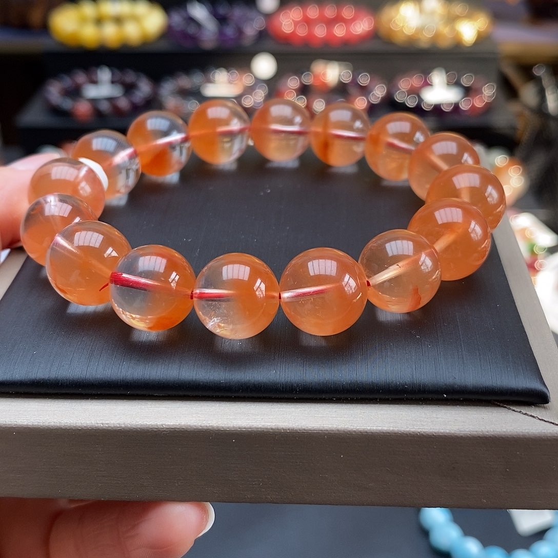 水晶手链未镶嵌?****酱手链