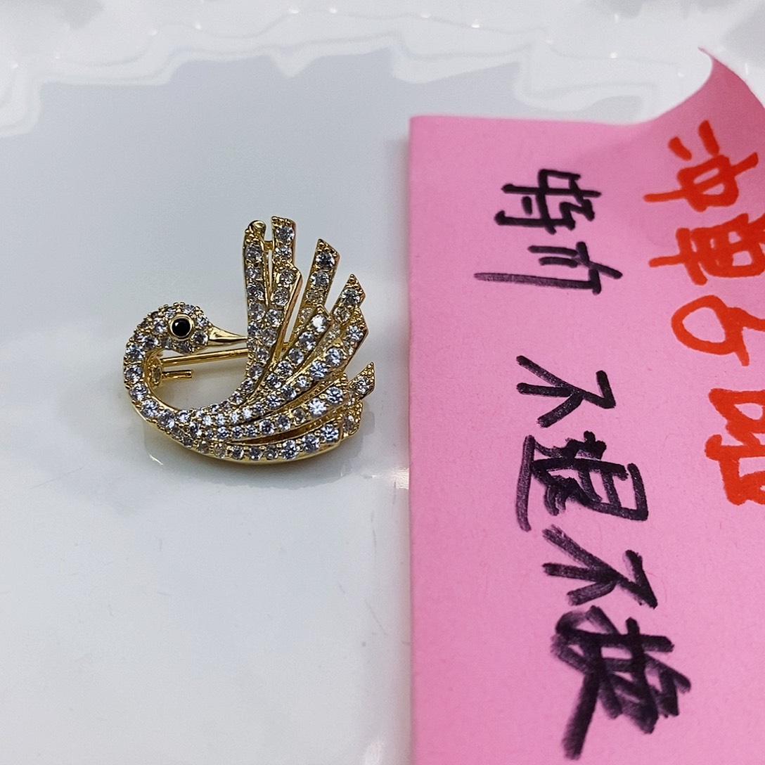 淡水珍珠胸针未镶嵌