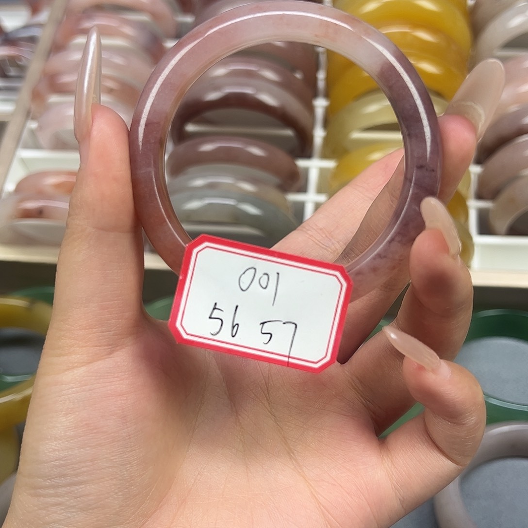 未镶嵌手镯石英质玉