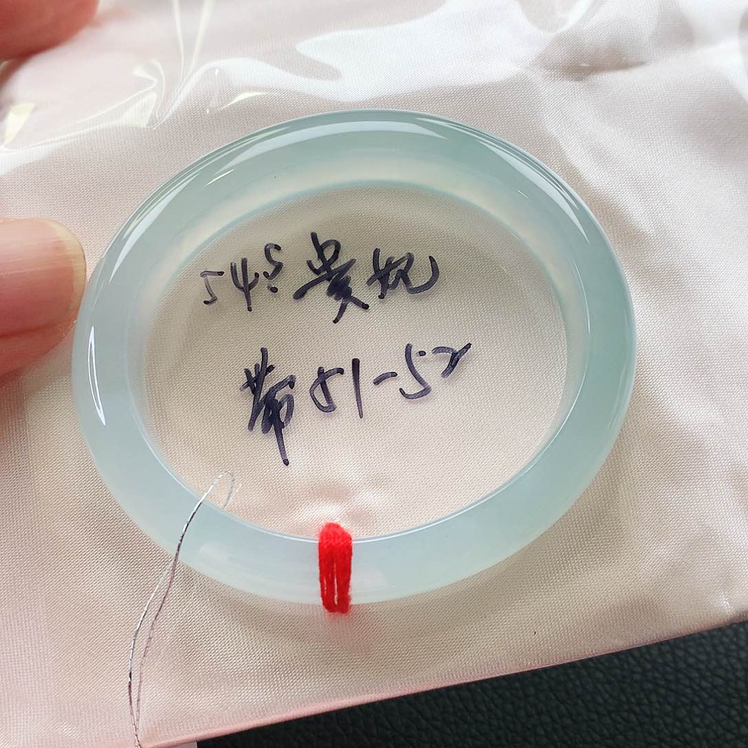 翡翠手镯未镶嵌天然翡翠手镯