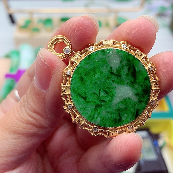 翡翠颈饰银S925镶嵌翡翠