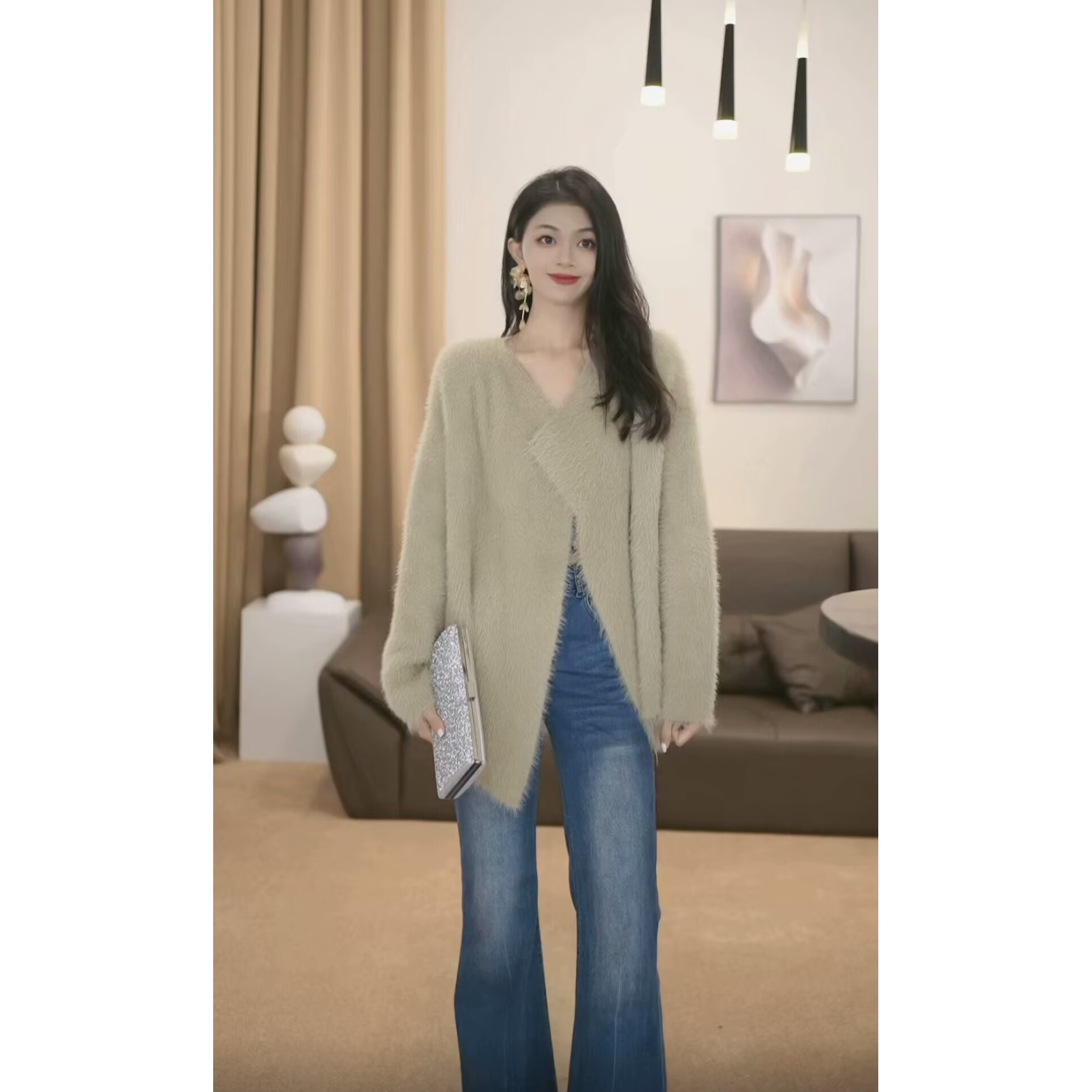 TOLEX2025新款时尚百搭手工双肩女包白色