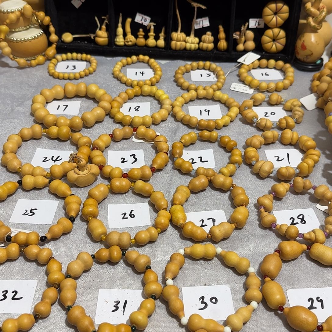 芳***-大叶紫檀（黑酸枝木类）