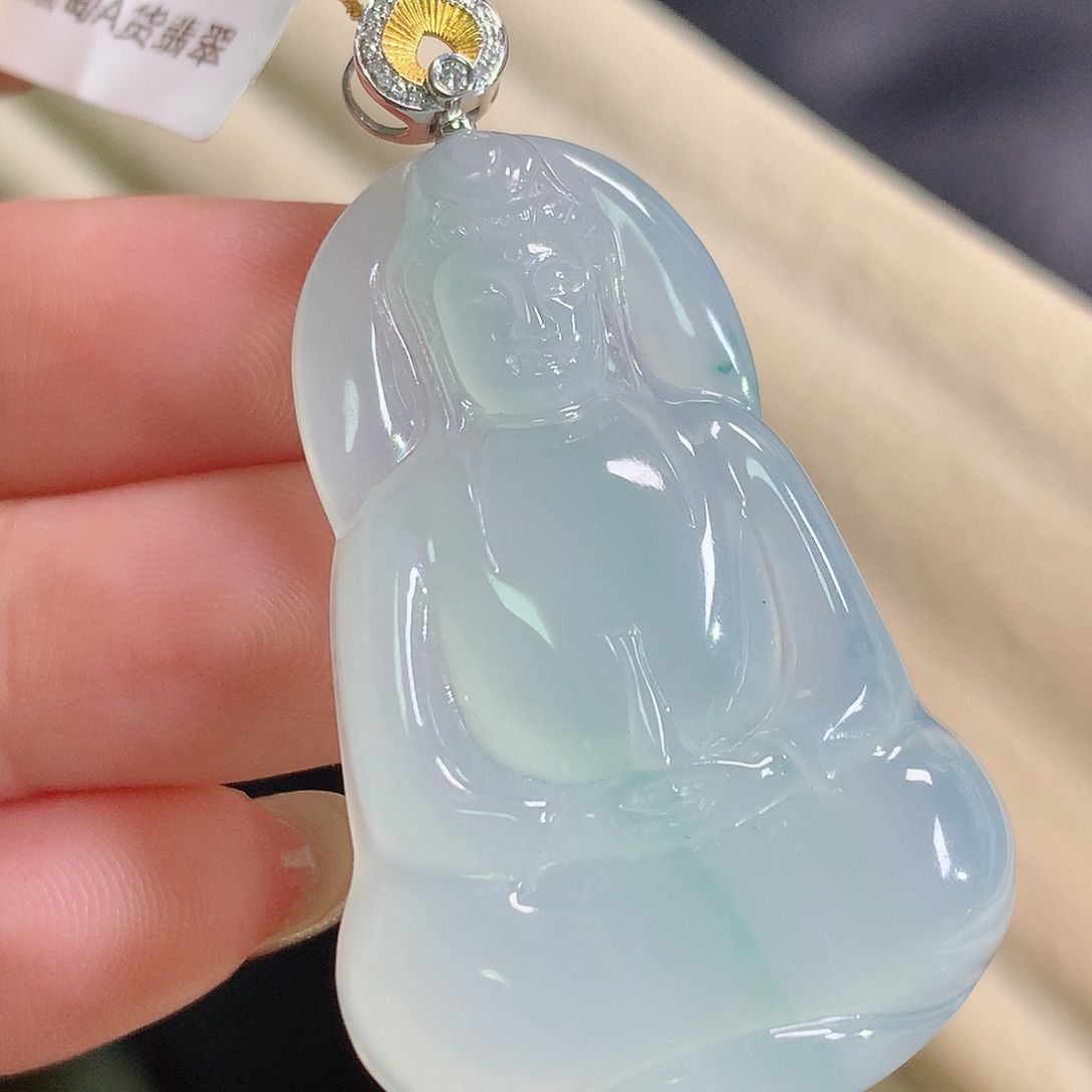 翡翠18K金镶嵌颈饰素衣