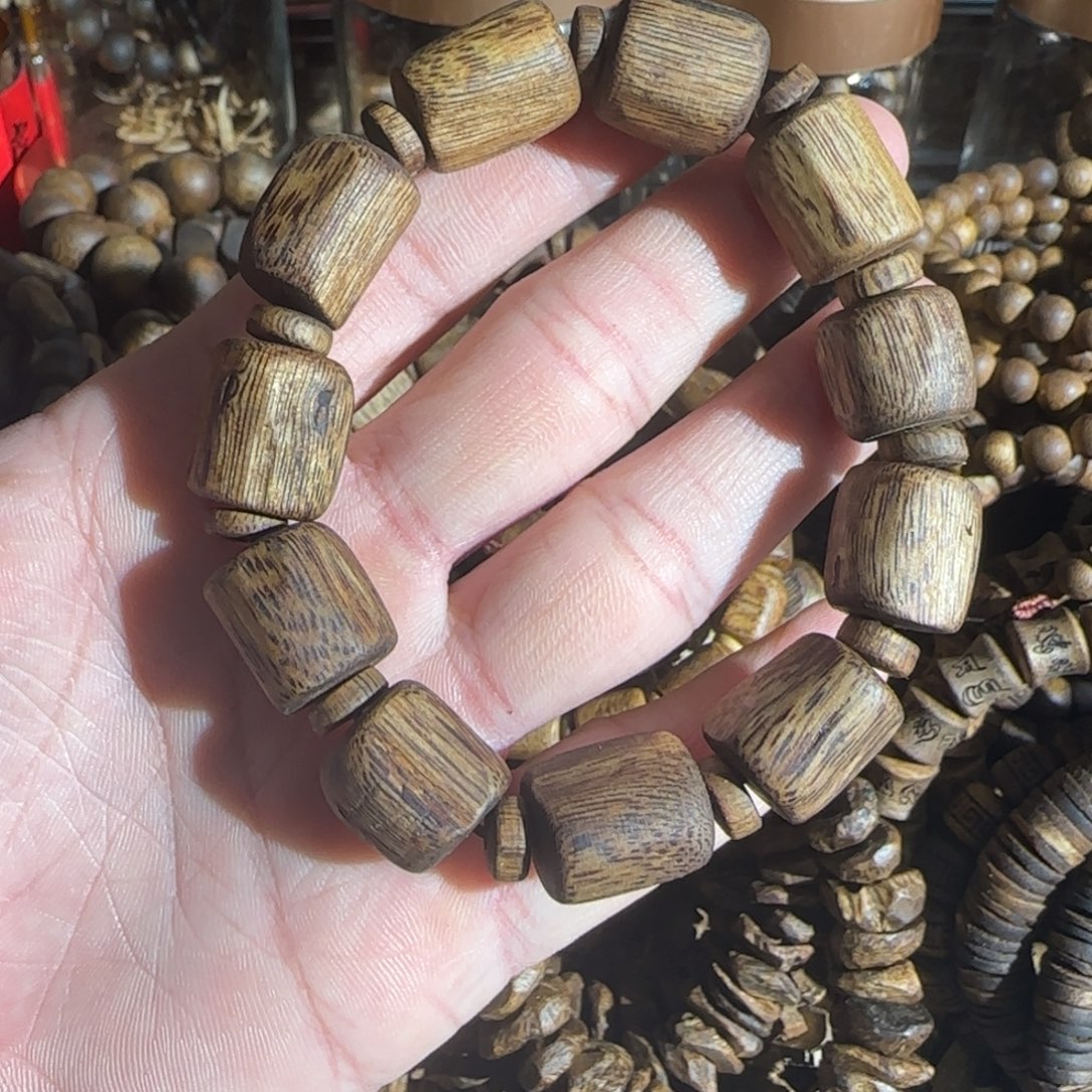 沉香沉香碎屑/棋楠老料随形15克