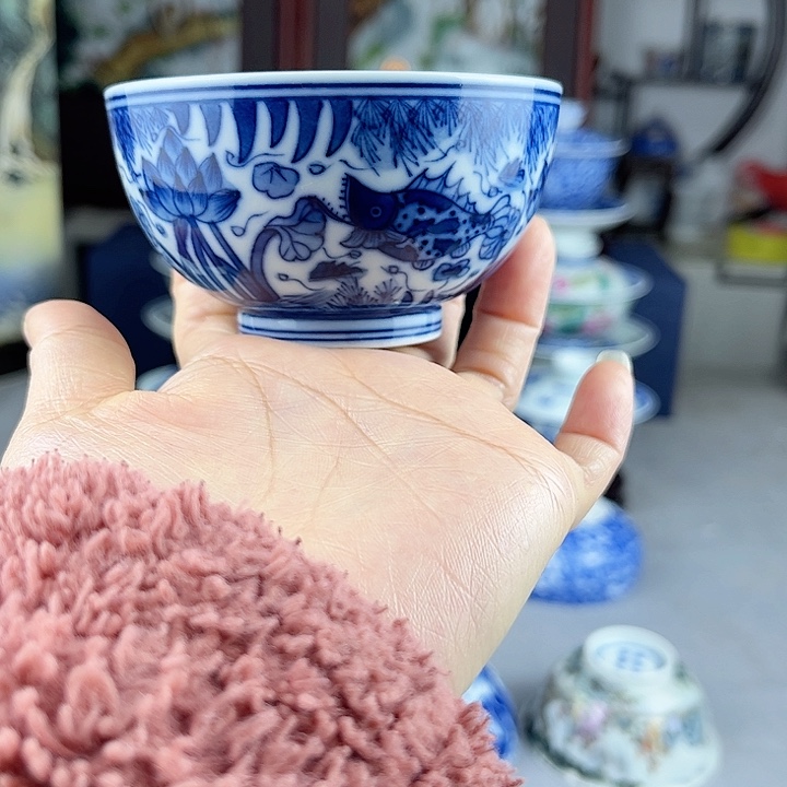 福利陶瓷小杯一个