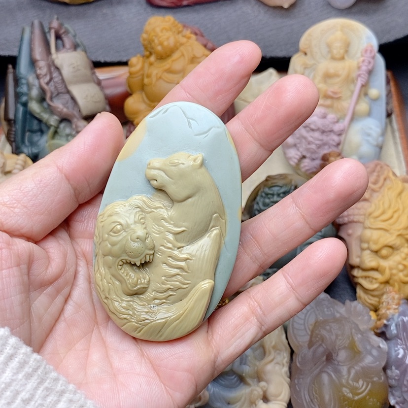 【闪购商品】定制石英质玉吊坠未镶嵌