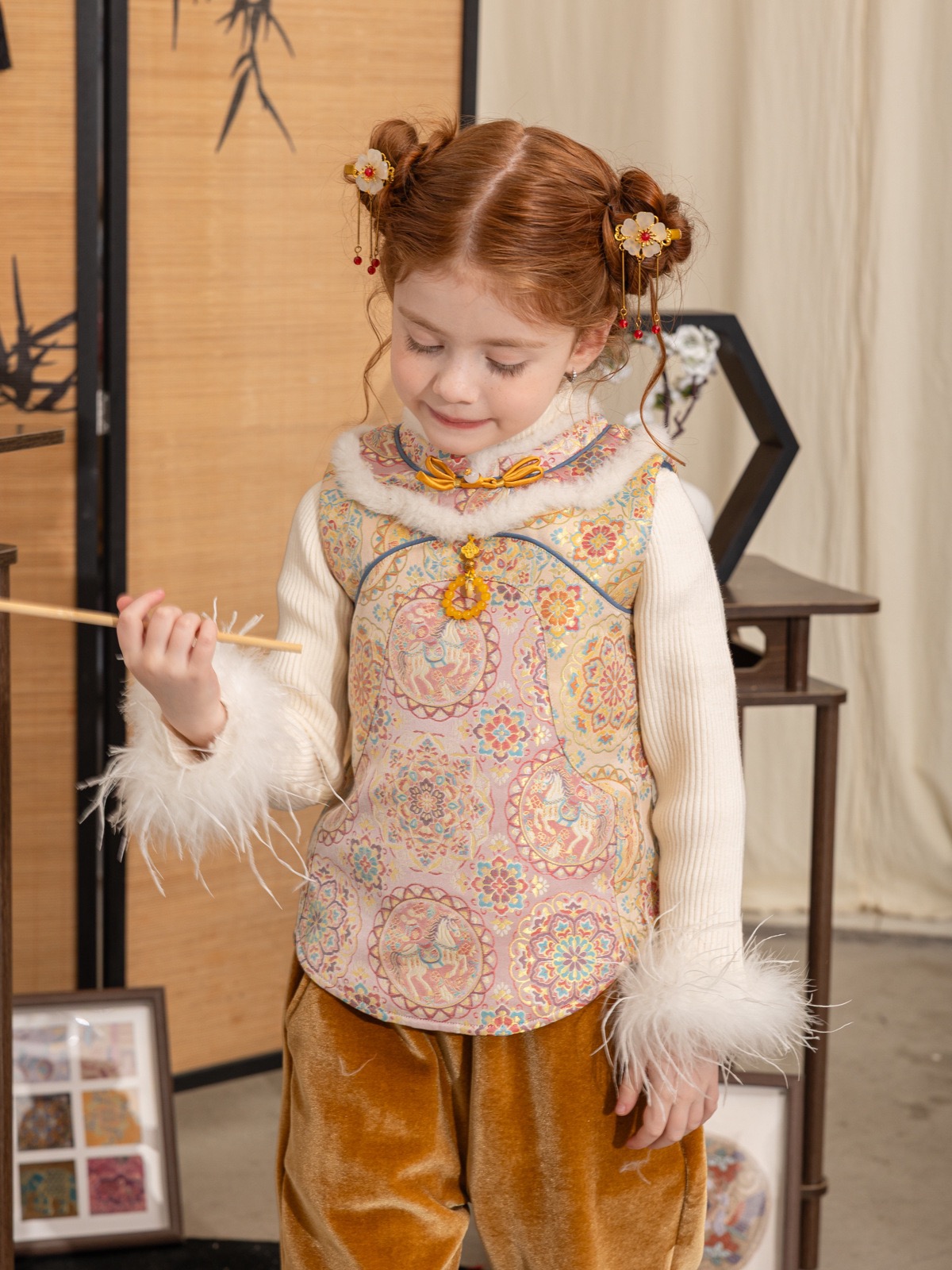 新中式中国风高货～女宝宝重工刺绣马甲洋气小众 高端拜年服