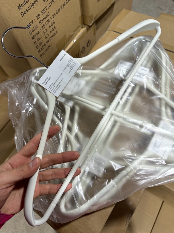 出迪拜订单 ABS树脂宽肩3cm干湿两用肤感漆大衣西装衣挂衣撑