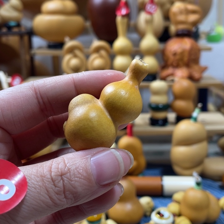 4***128美好的一天从吃瓜开始吧