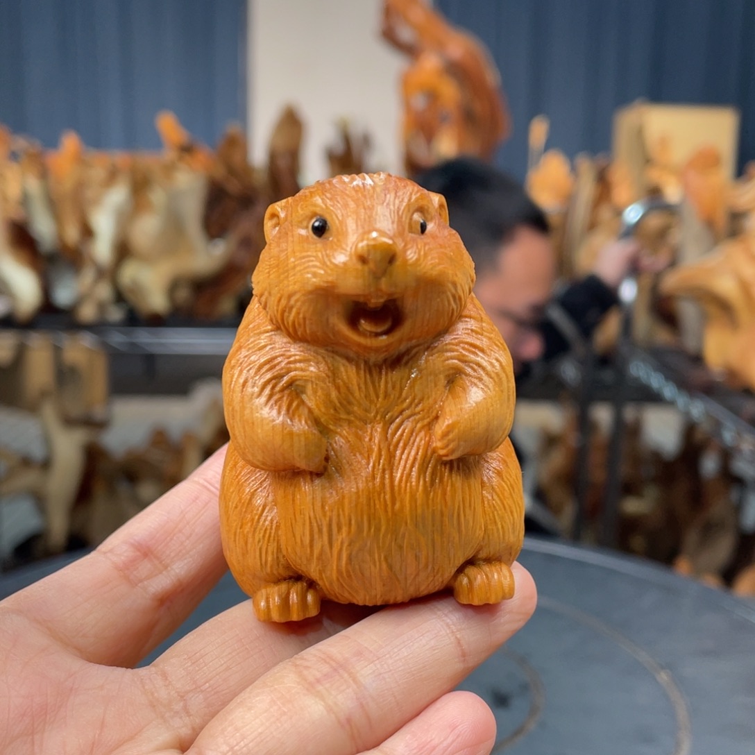 柏木（崖柏）土拨鼠