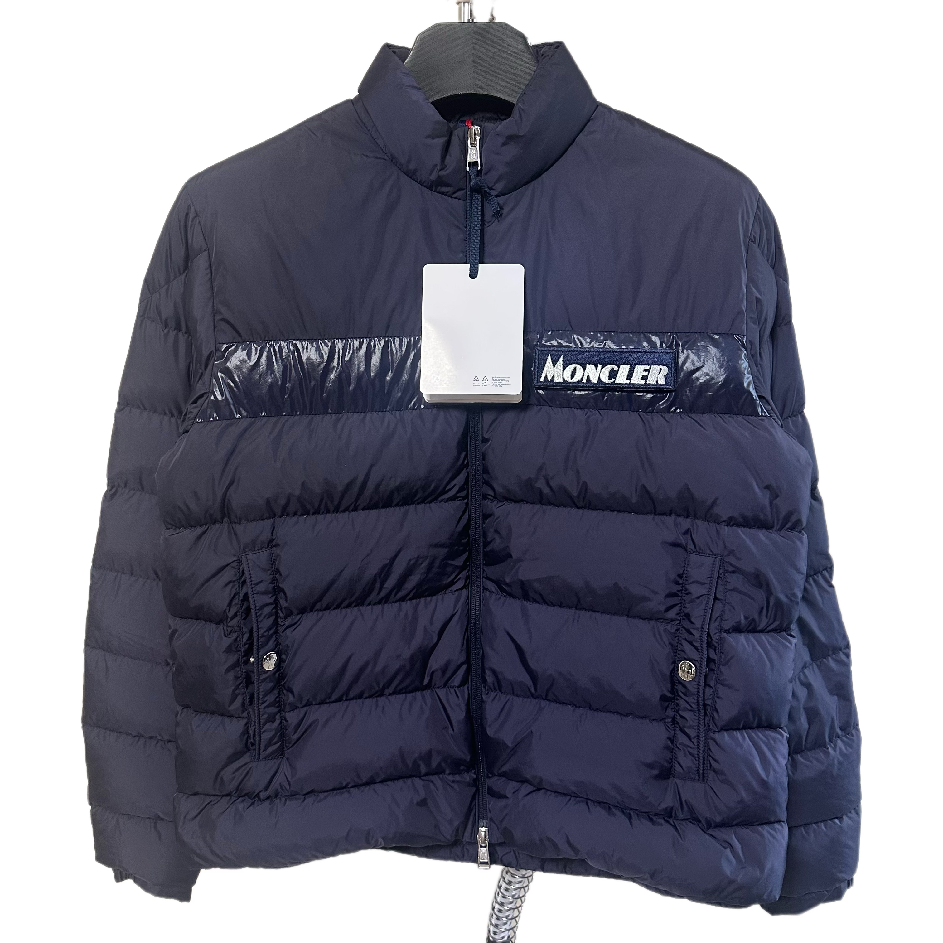 未使用 MONCLER 0772蒙口大标尼龙贴羽绒服/2码/全新带吊
