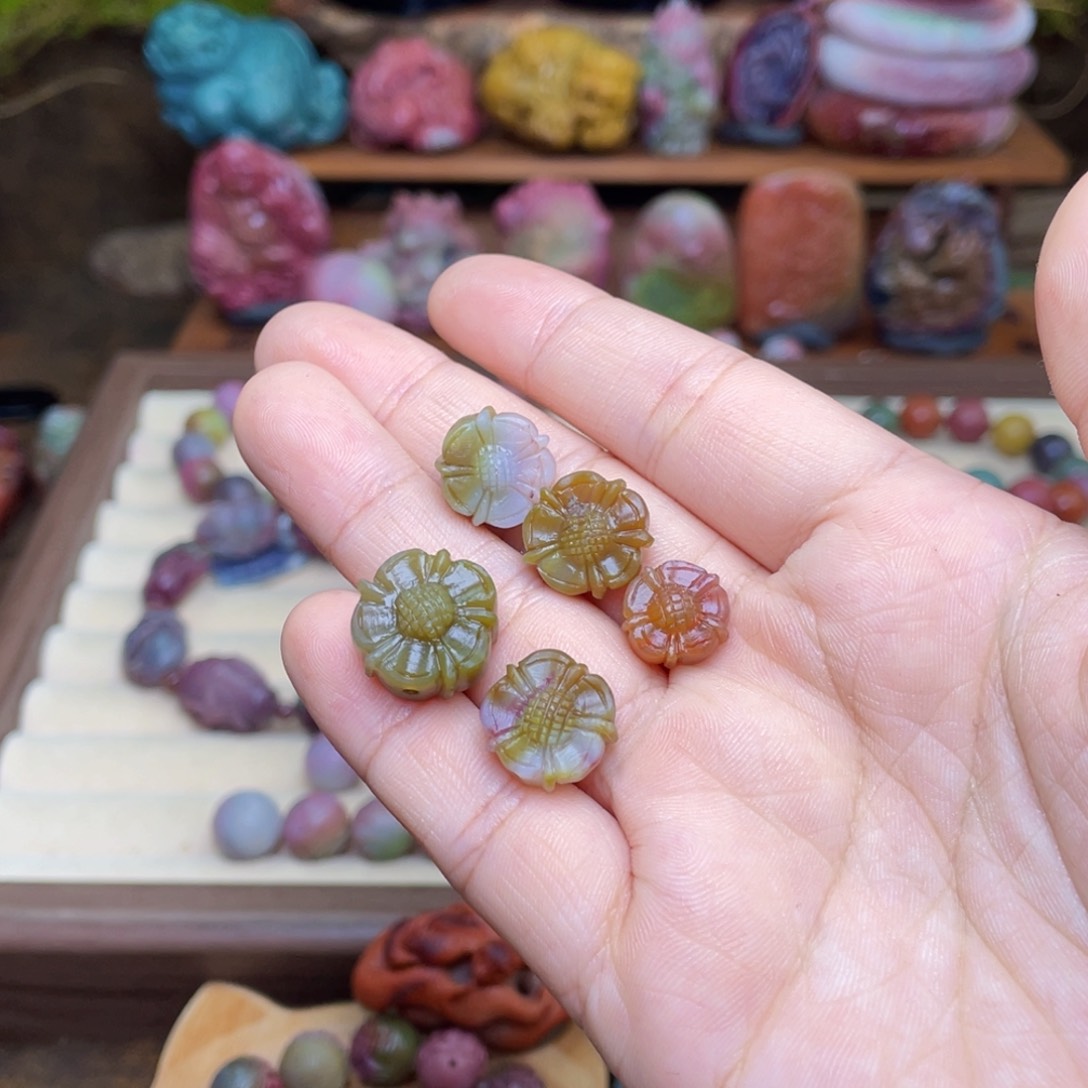 玛瑙/玉髓未镶嵌珠宝半成品盐源玛瑙福利