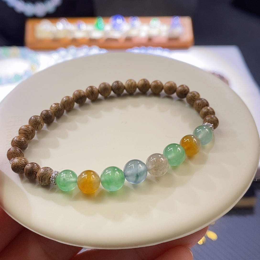 翡翠挂件未镶嵌单圈