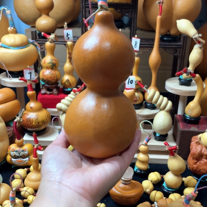 M***月好想把他送给身边最