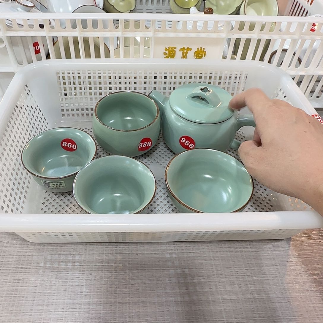 瓷片清仓特价，小微瑕发货！