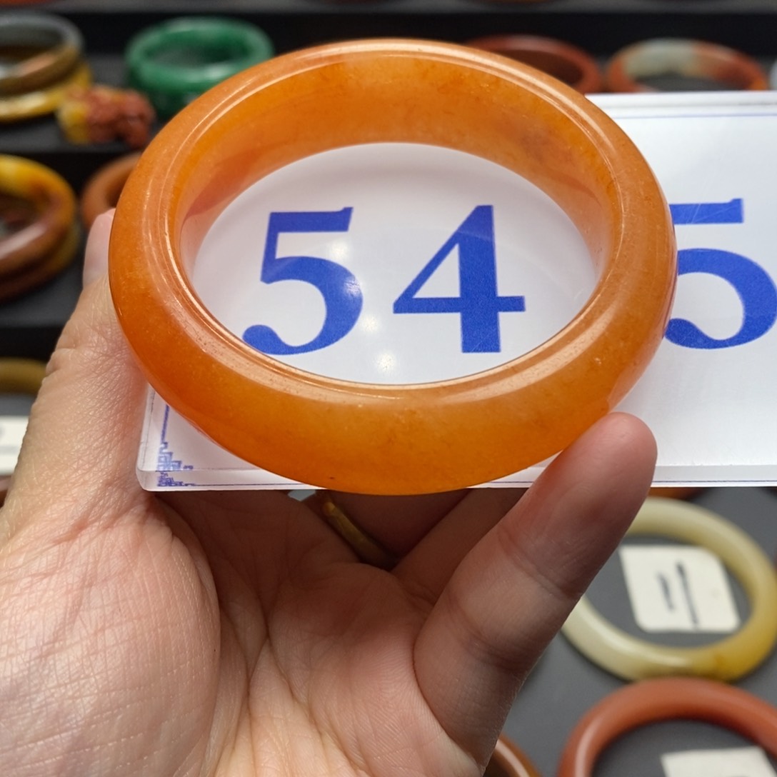 石英质玉（黄龙玉）手镯未镶嵌